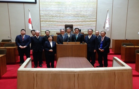 写真:地域政策及び議会改革調査特別委員会行政視察三重県四日市市