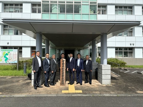 写真:宮崎県での視察
