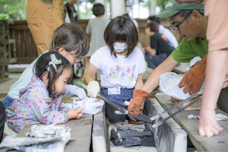 写真:火起こし2